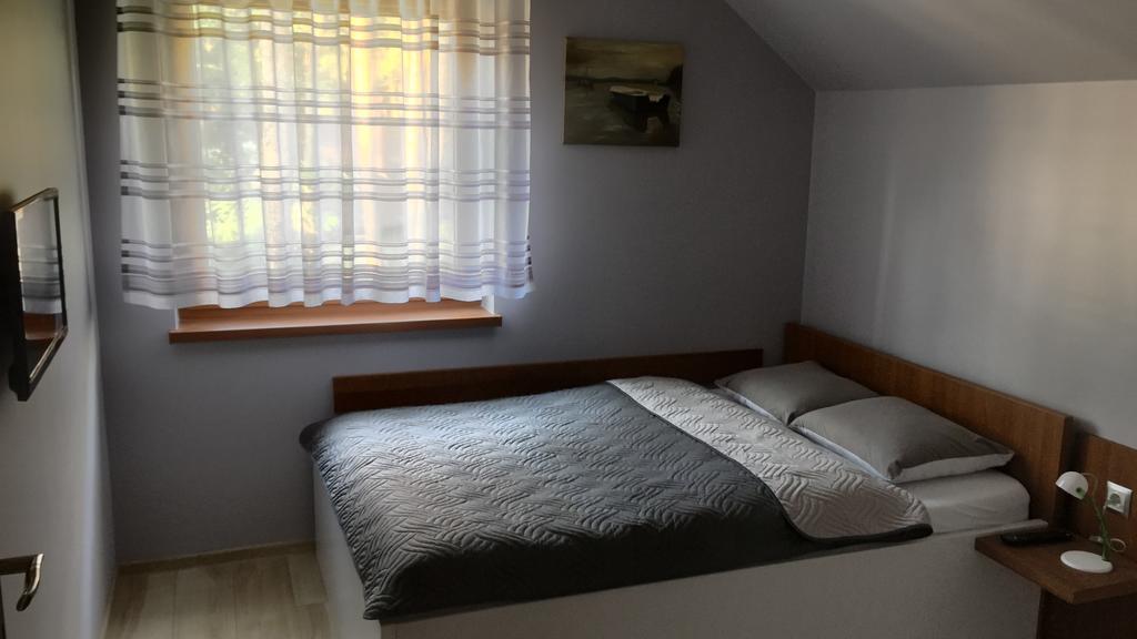 הוילה בוז'קובו Grey House מראה חיצוני תמונה