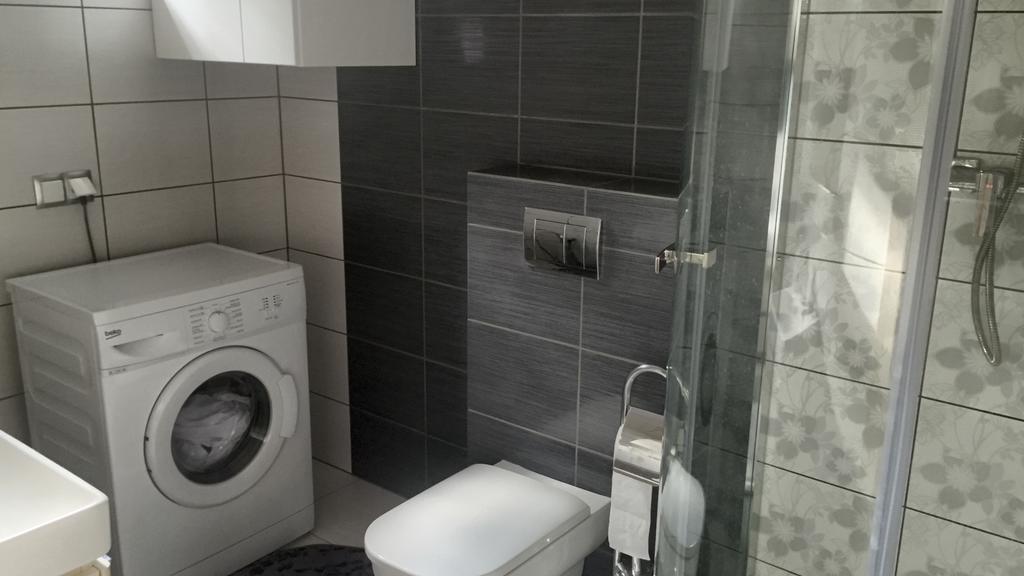 הוילה בוז'קובו Grey House מראה חיצוני תמונה
