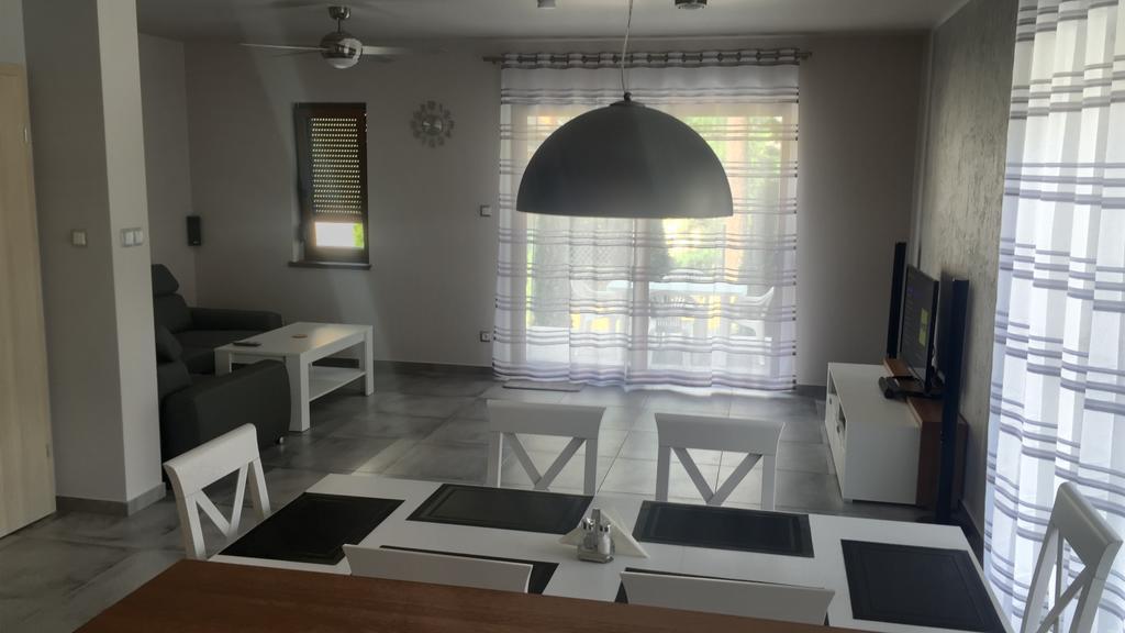 הוילה בוז'קובו Grey House מראה חיצוני תמונה