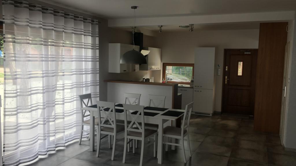 הוילה בוז'קובו Grey House מראה חיצוני תמונה